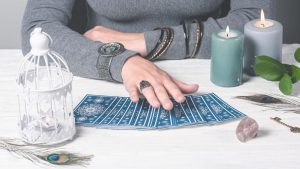 占いの価格を500円から1万円以上に上げる勇気